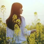 qq唯美女生意境头像图片