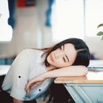 文艺清新女头像唯美图片