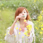 QQ头像人物意境唯美女生图片