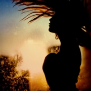 回忆曾经伤感女头图片