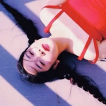 倒躺女生头像图片