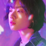 短发孤独伤感的女头图片