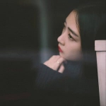 伤感侧脸女头图片