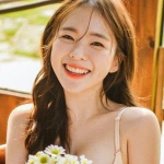 开心快乐大笑女头图片