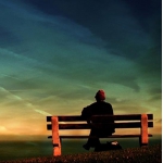 男生背影原地等待头像图片