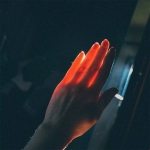 意境光透过手寂静头像图片