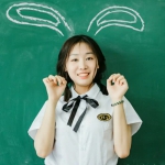 清纯青春活力学生女头图片