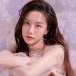 成熟长发美女头像图片