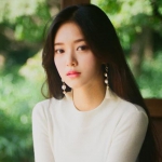 成熟清新安静女头图片