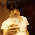 QQ头像冷酷帅气男孩图片