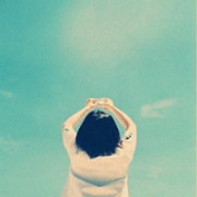 女生背影唯美小清新淡雅QQ头像图片