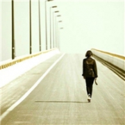 唯美背影清新女生QQ头像图片