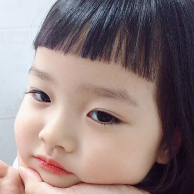 权律二超萌嘟嘴头像