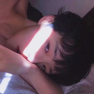 男头清新阳光少年