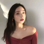 个性红色系头像女