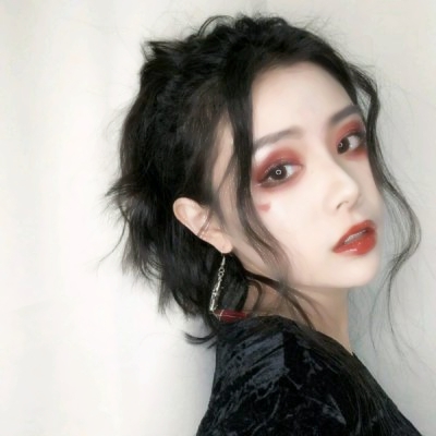 个性时尚美女头像图片