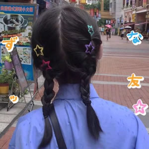 QQ头像女生优雅浅蓝色