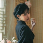 清新自然高清的大气女头像图片