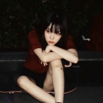 唯美忧郁气质的女生凌乱头像