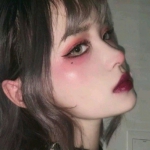 原宿风高清伤感的非主流头像女