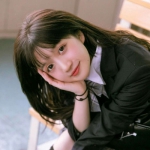 清新纯洁中学美女头像图片