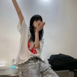 女生酷到掉渣的高清小姐姐头像图片