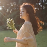 微信好看高清的女生唯美气质头像图片