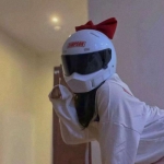 机灵搞怪好看高清的可爱调皮女头图片