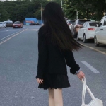 2024高清最火的流行背影头像女生图片