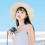 清凉夏日相机女头图片